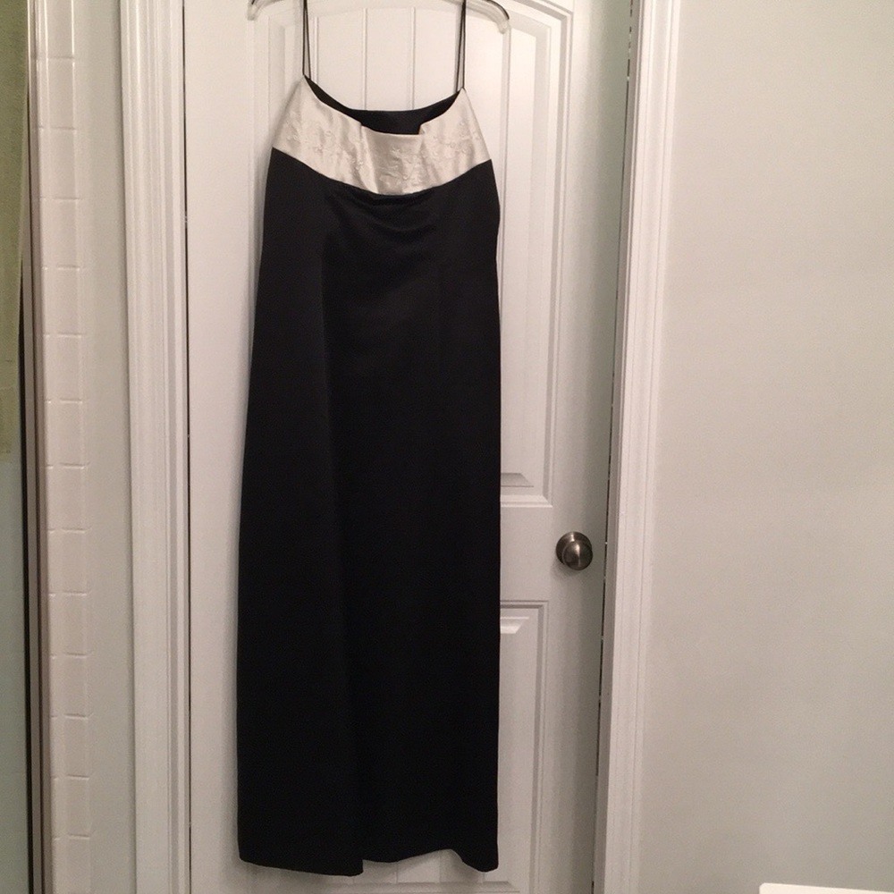 Black and white Sag Harbor prom gown!